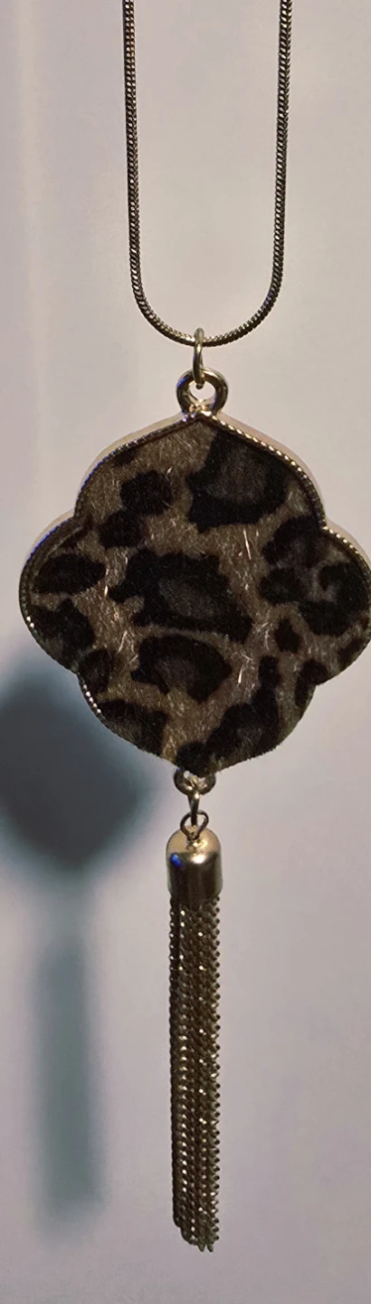 Leopard Print Tassel Pendant hold tone Necklace