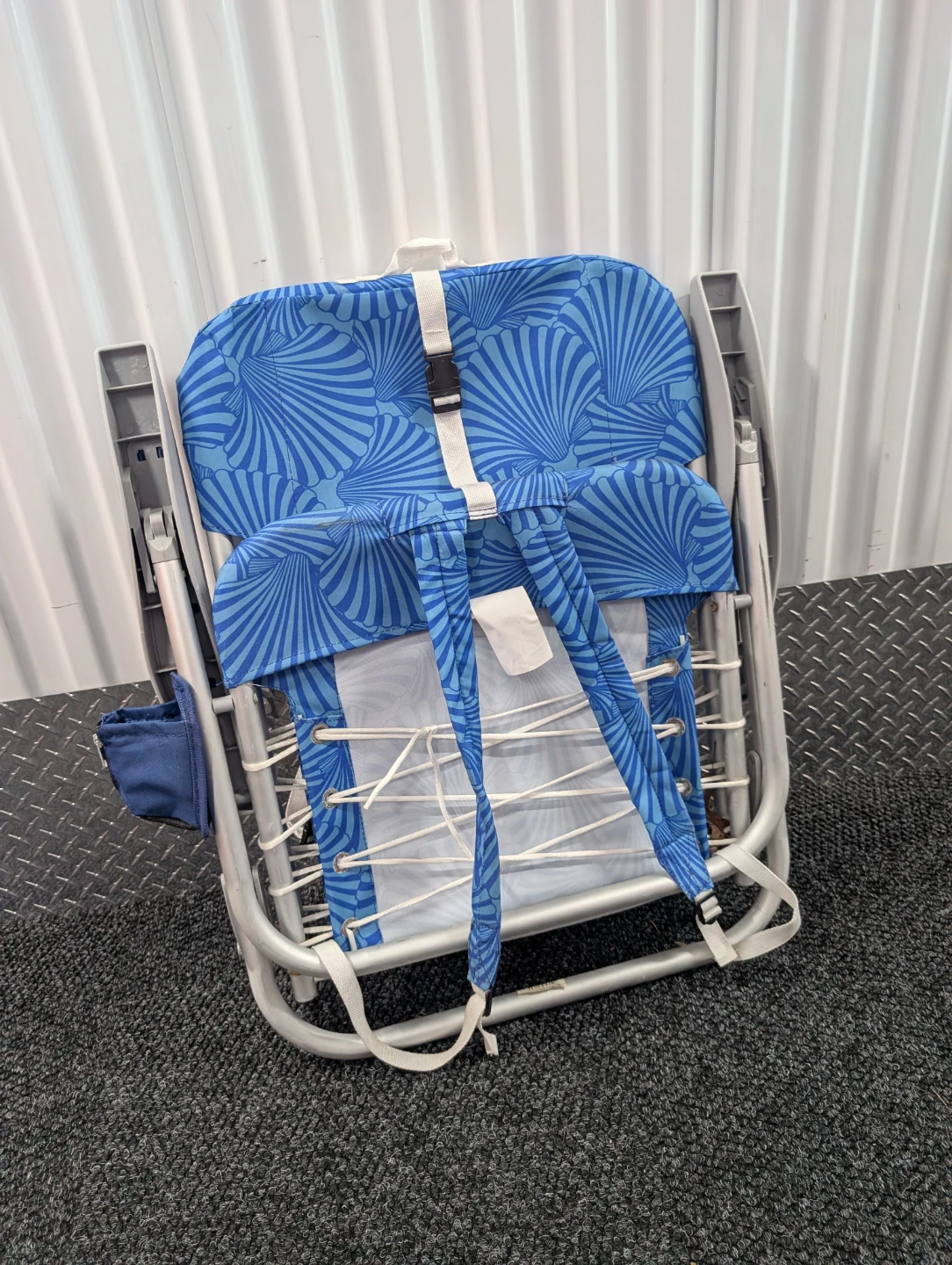 Blue Shell Print Folding Beach Chair - photo 2