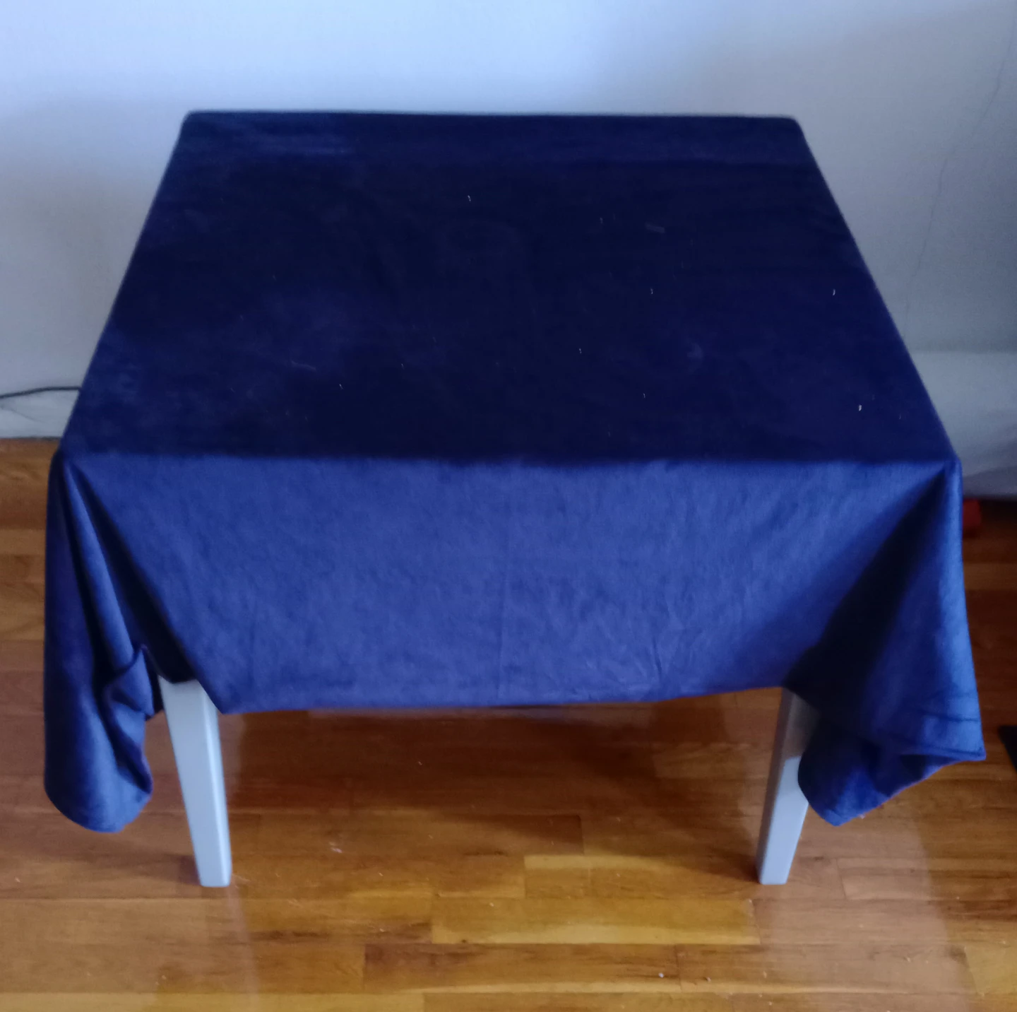 Grey Table with Tablecloth 🥕