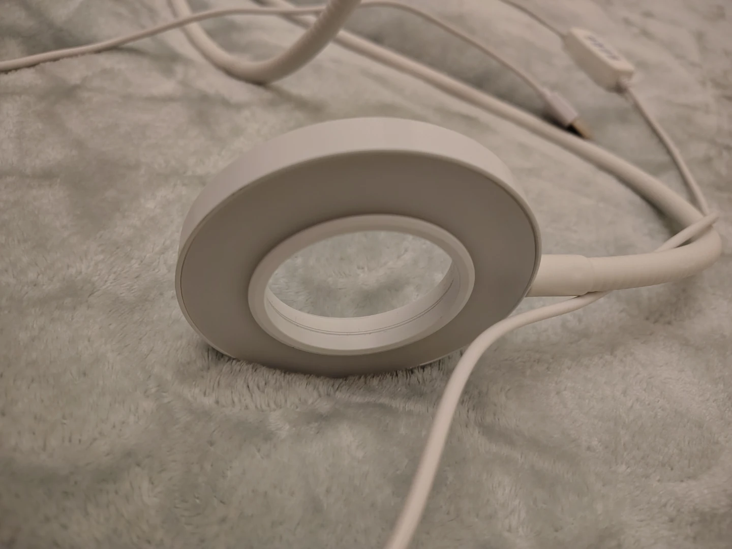 Ring Light with Phone Holder - adjustable - diff light modes - photo 4