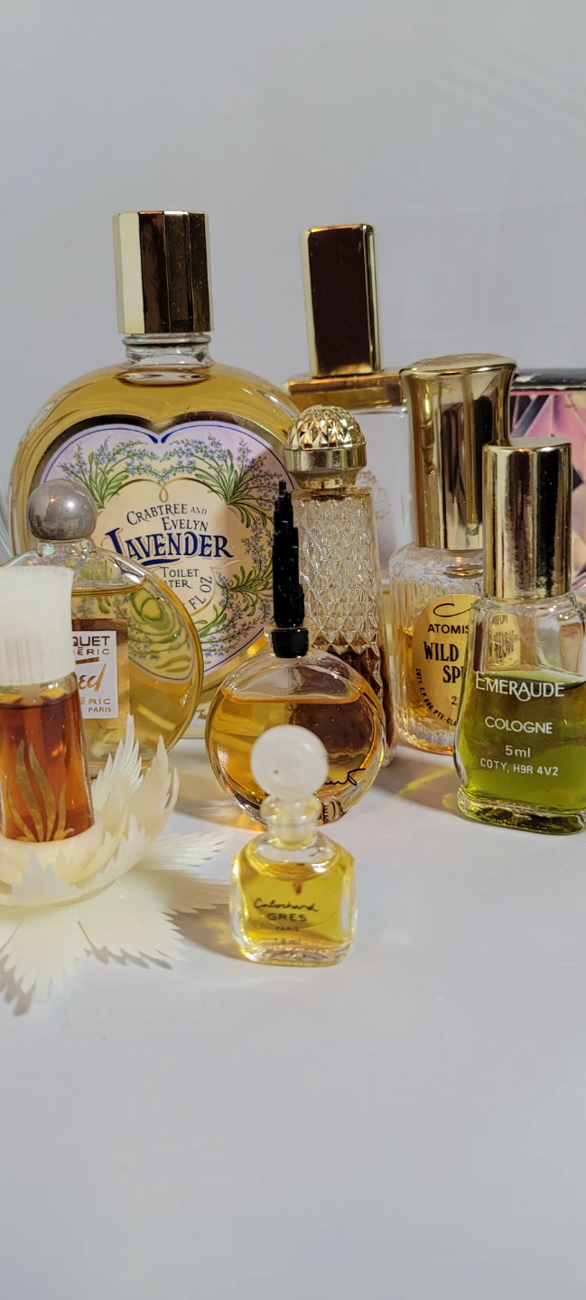 Assorted Miniature Perfumes Collection - photo 4