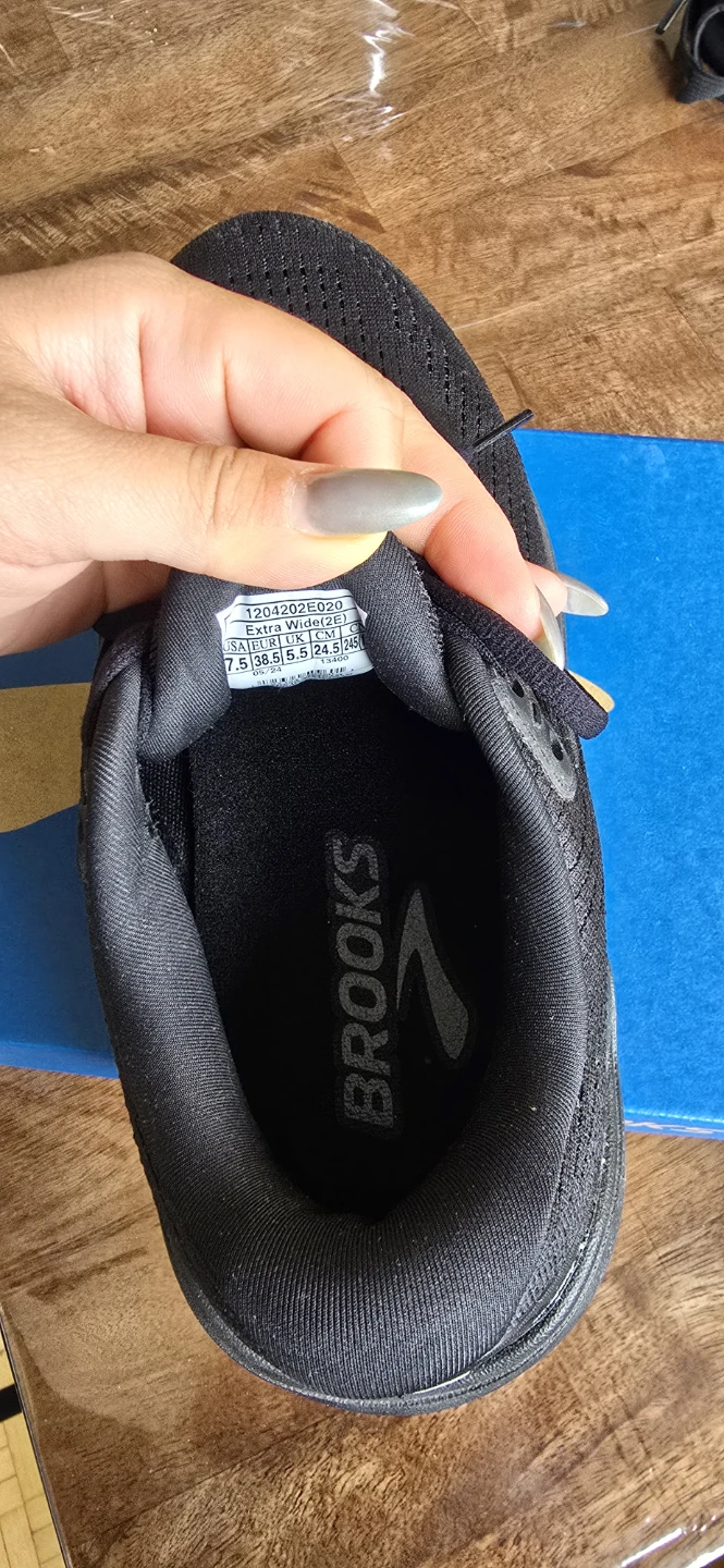 Brooks Women's Ghost Max 2 Extra Wide Running Shoes - photo 4