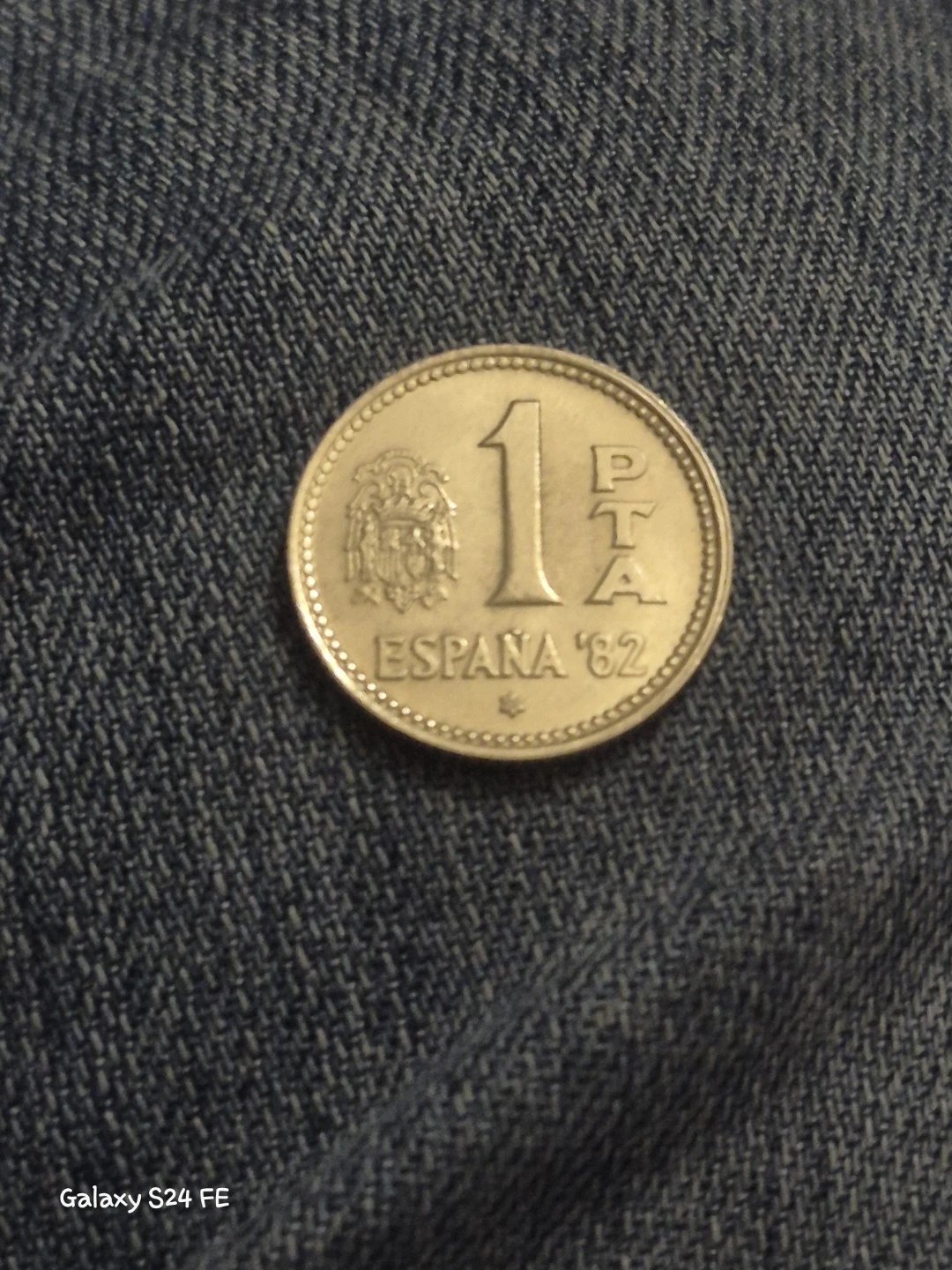 1 PTA coin from Spain, 1980 - photo 2