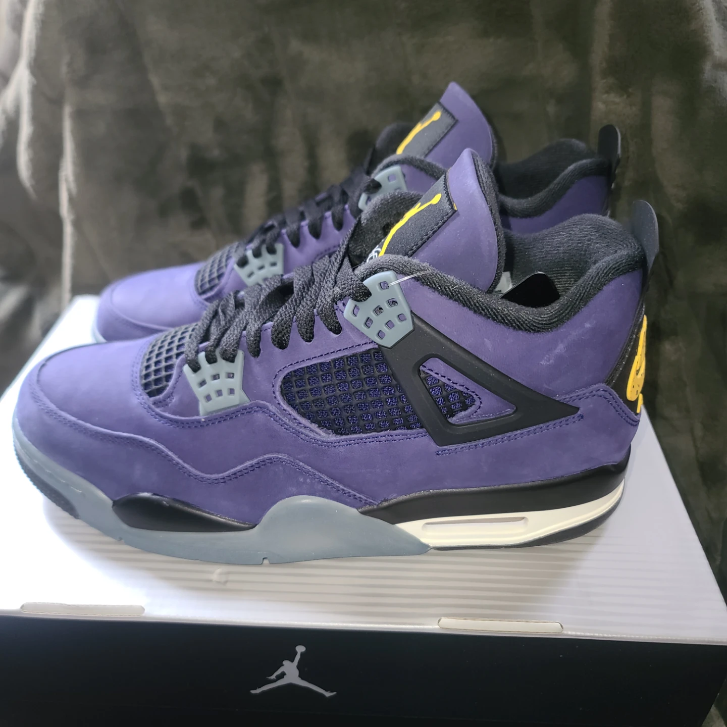 Air Jordan 4 "Alternate Grape" Sneakers - photo 5