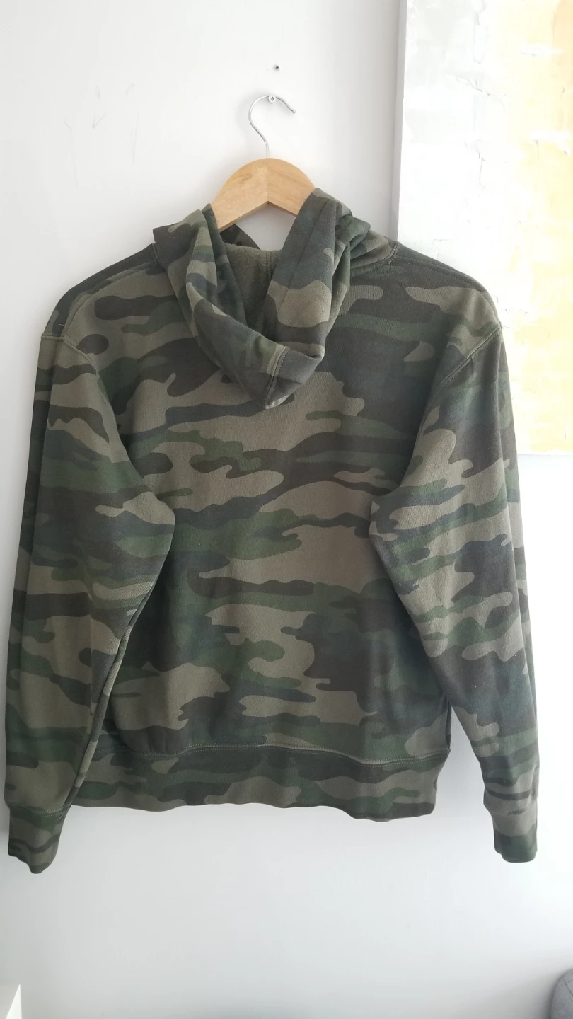 Camouflage Hoodie Size Small ❗ GOT SHRUNK AFTER WASH - photo 2