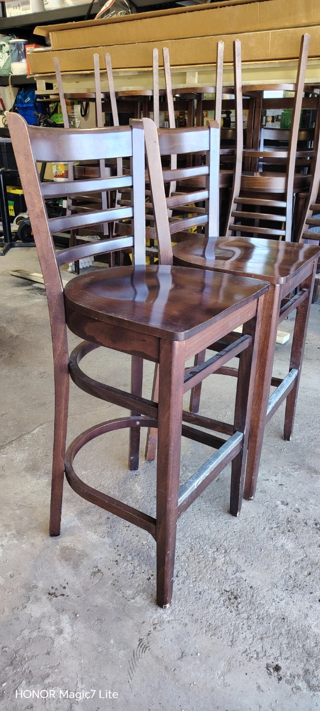 Wooden Bar Stools (Set of 18) with complementary tables - photo 3
