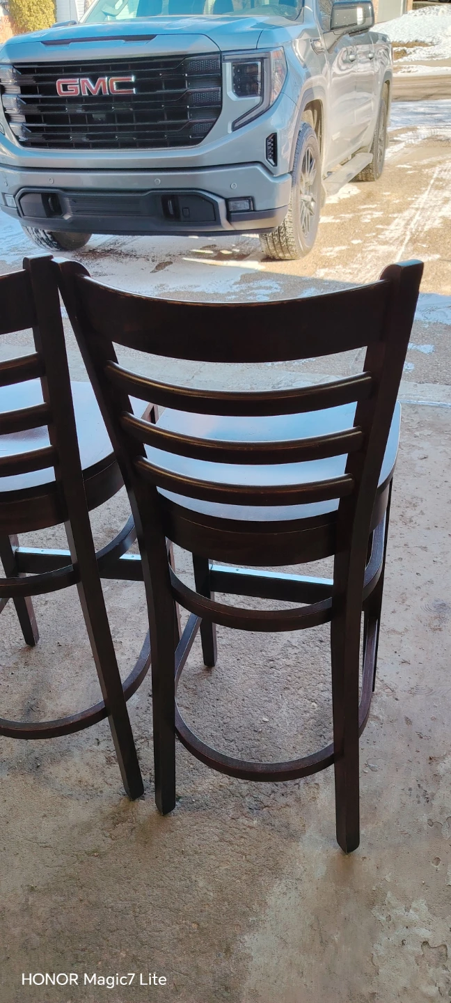 Wooden Bar Stools (Set of 18) with complementary tables - photo 4