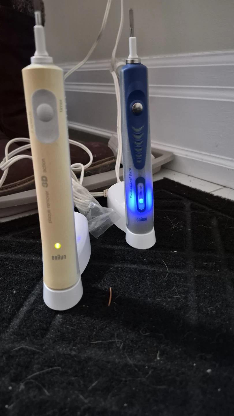 Braun Oral-B Electric Toothbrushes - photo 4