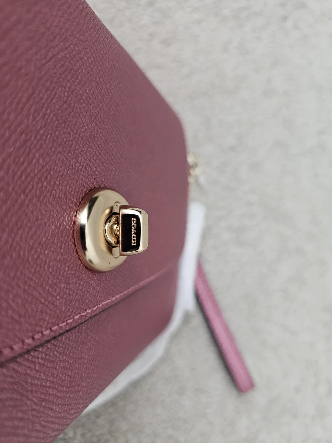 Authentic Coach Crossbody Wallet Pink Metallic Leather - photo 2