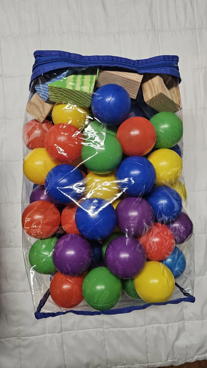2 Bags of colourful plastic balls and soft blocks - photo 2