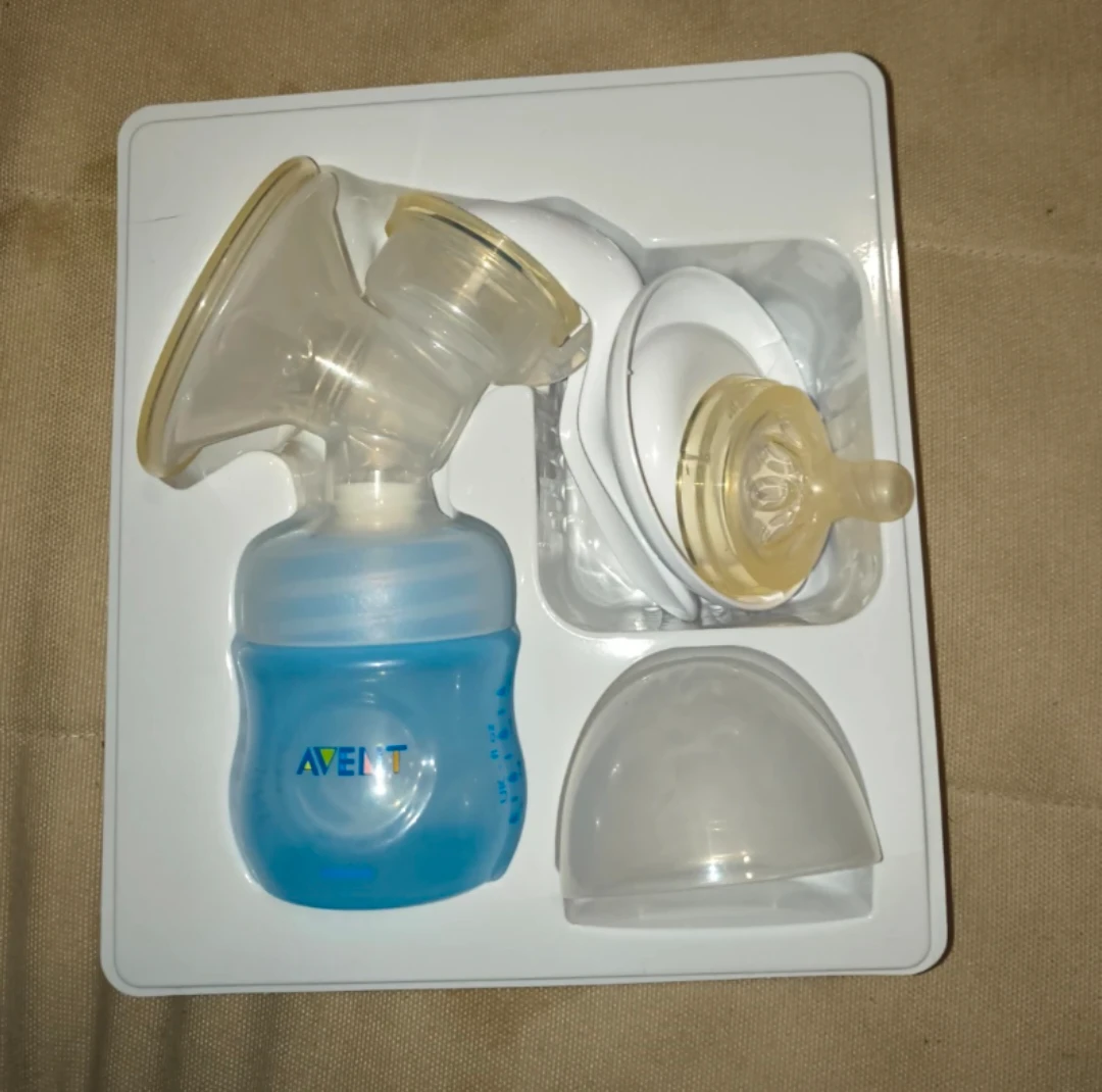 Philips Avent Manual Breast Pump - photo 2
