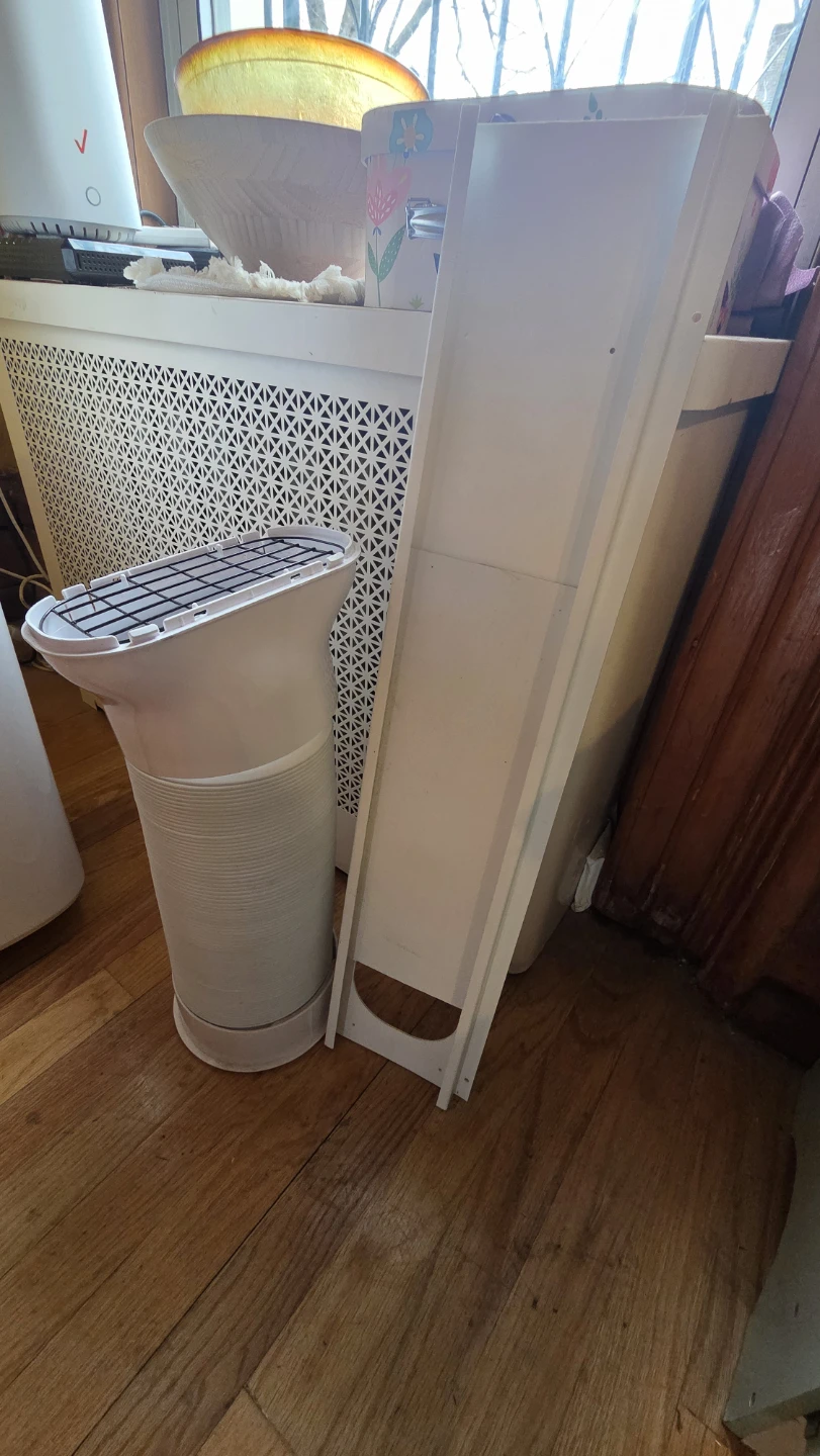 Frigidaire Portable Air Conditioner - photo 3