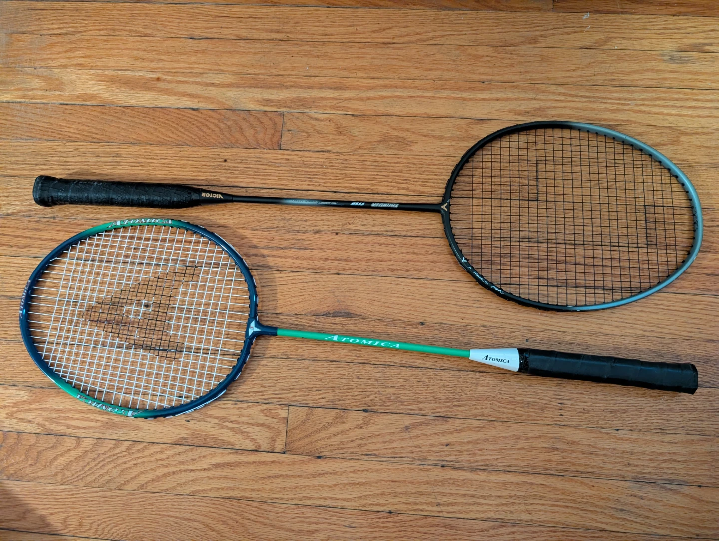 Badminton Rackets with Shuttlecock and Goggles - photo 2