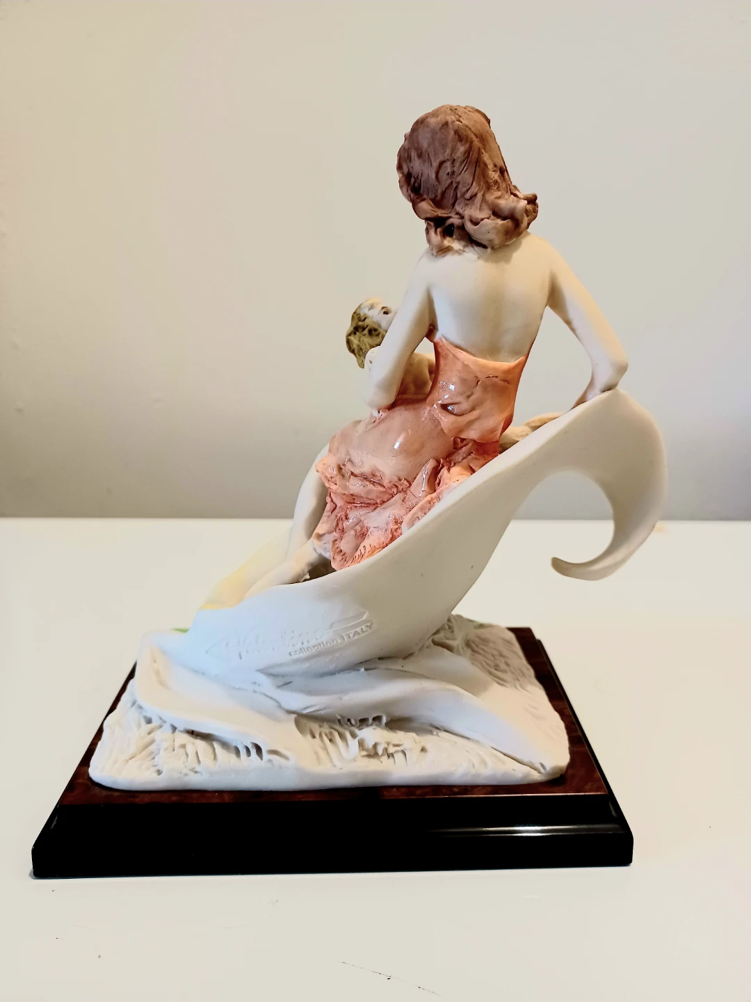 Valentino Maternity Mother and Child Figurine - photo 4