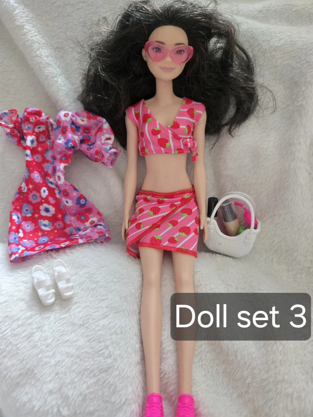 Barbie doll sets with accessories - sold separately - photo 5