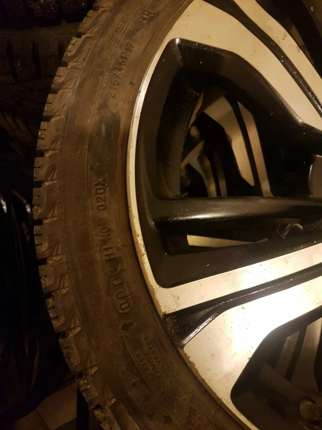 Honda Alloy Wheels with Michelin Tires - photo 4