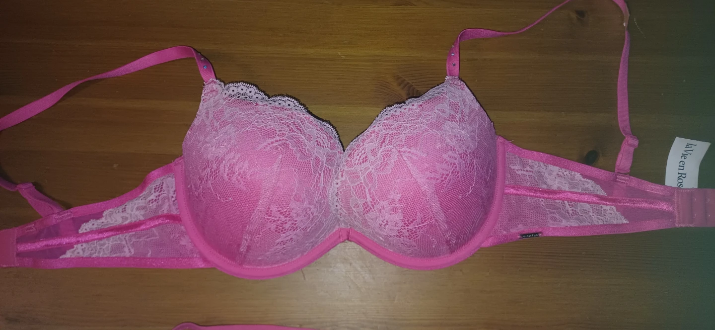 La Vie en Rose Pink Lace Bra and Panty Set - photo 3