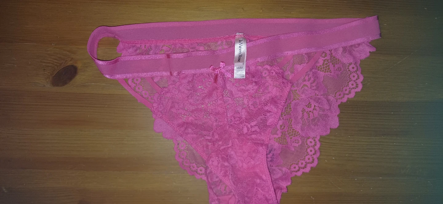 La Vie en Rose Pink Lace Bra and Panty Set - photo 4