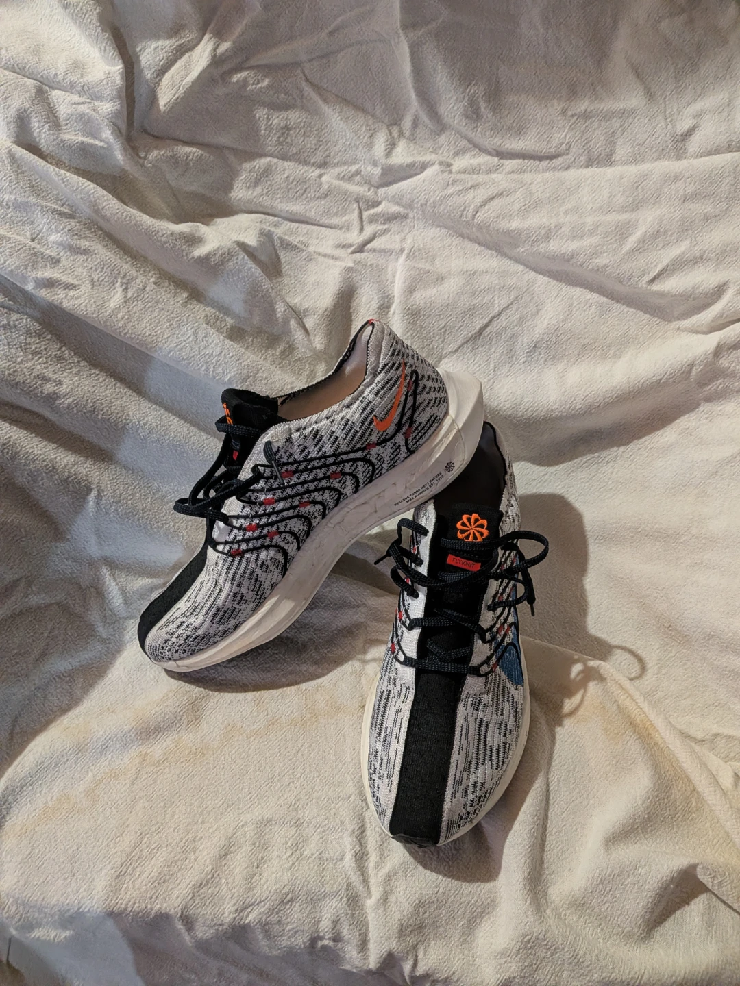 Nike Flyknit Running Shoes - photo 2
