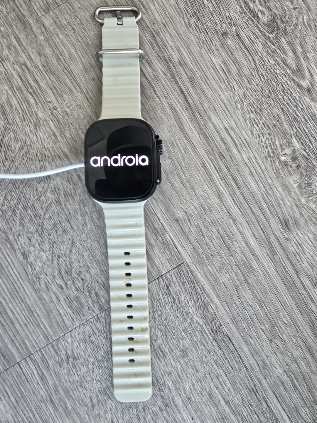 Smartwatch with white band