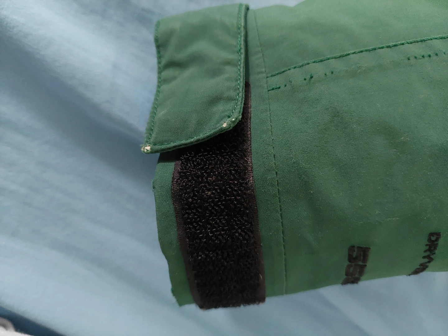 The North Face Youth Jacket - Green/Black Size 10/12