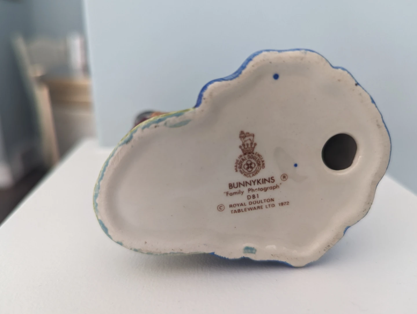 Royal Doulton Bunnykins Family Photograph Figurine - photo 4