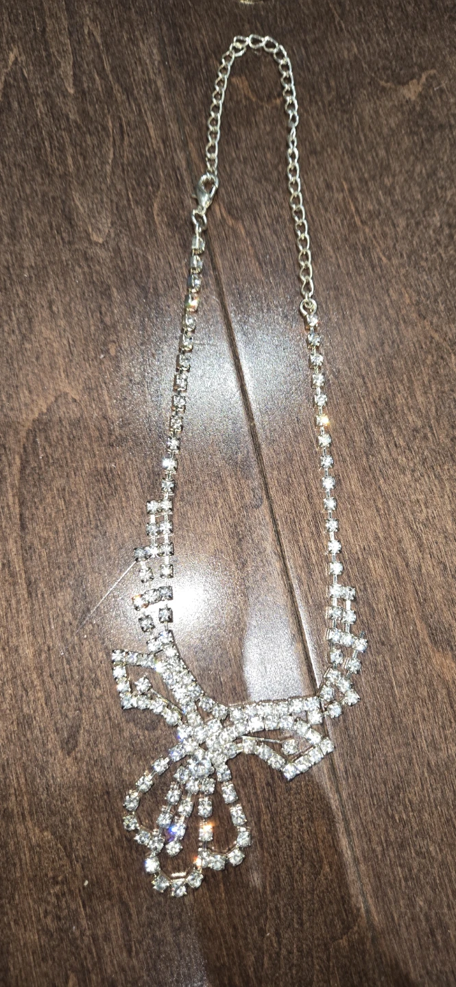 Sparkly Rhinestone Bow Necklace
