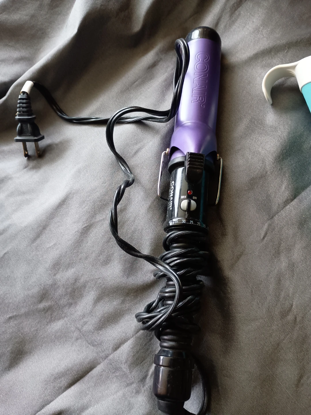 Conair Instant Heat Curling Iron - photo 2