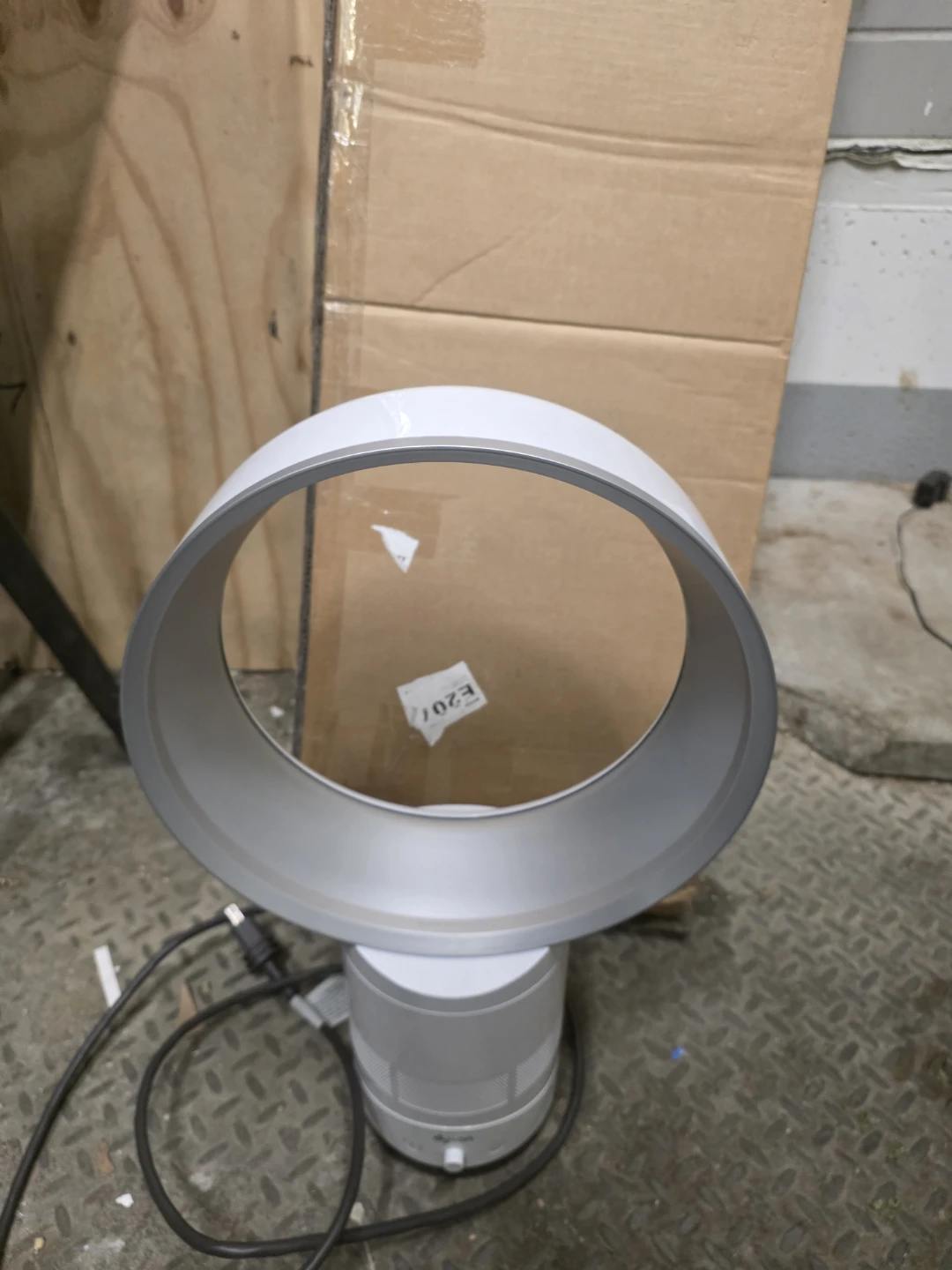 Dyson AM06 Desk Fan