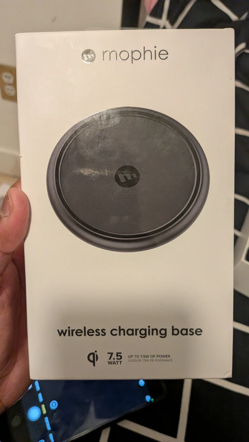 Mophie Wireless Charging Base - photo 3