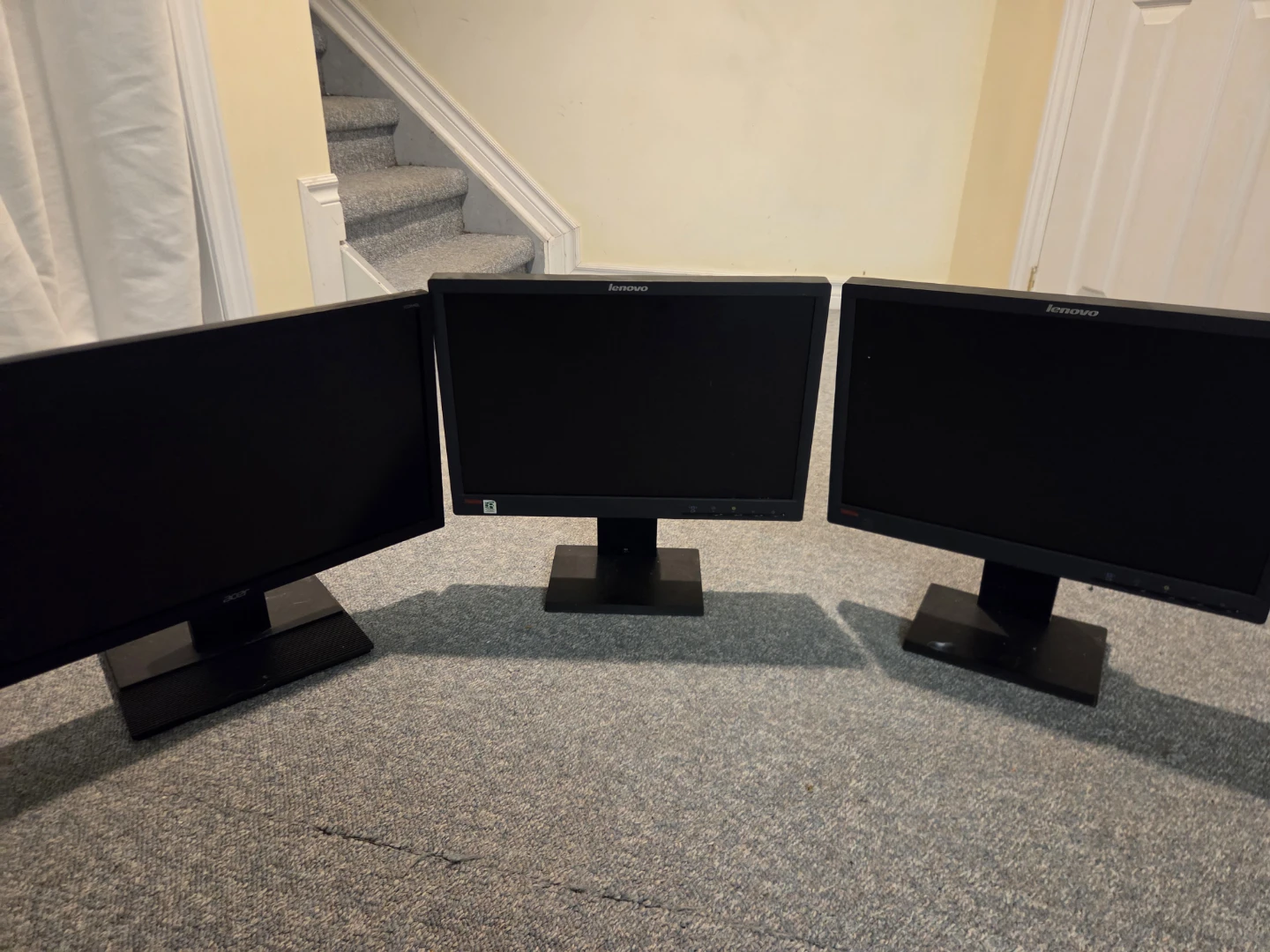 FREE - Set of three monitors