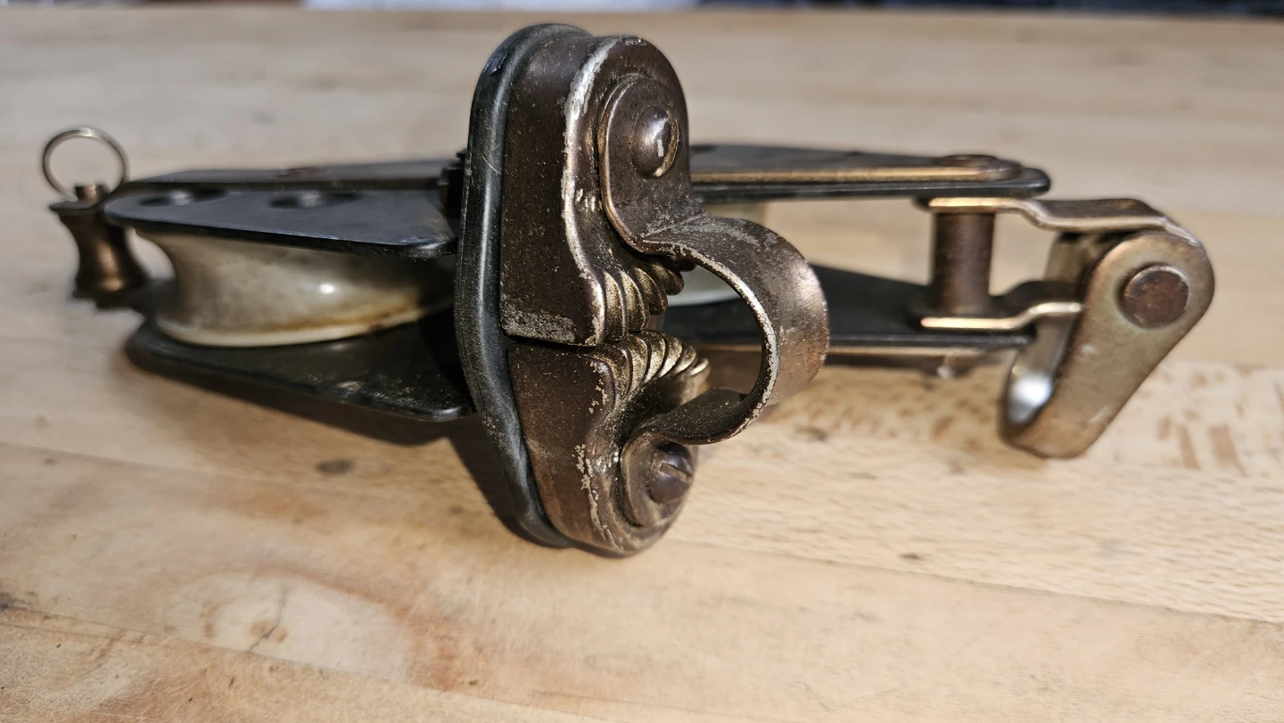 Vintage Sailing Cam cleat Block Pulley