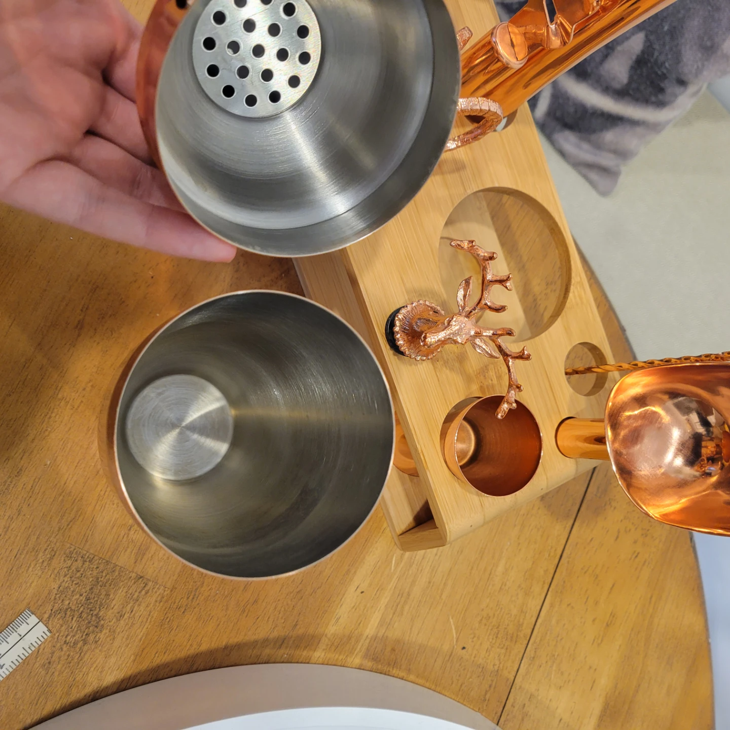 Copper coloured cocktail shaker set - photo 2