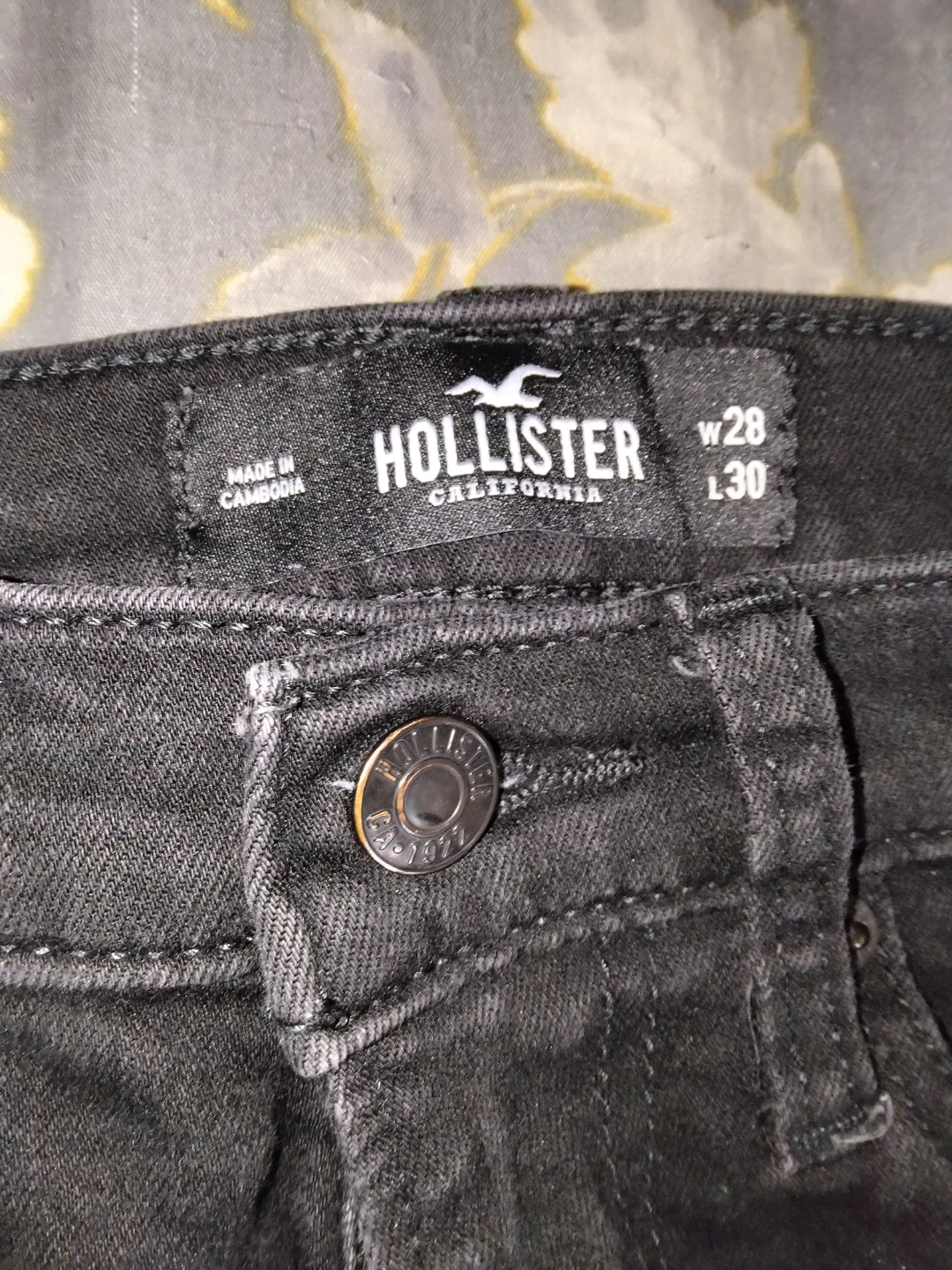Hollister Black Jeans W28 L30 women jeans - photo 3
