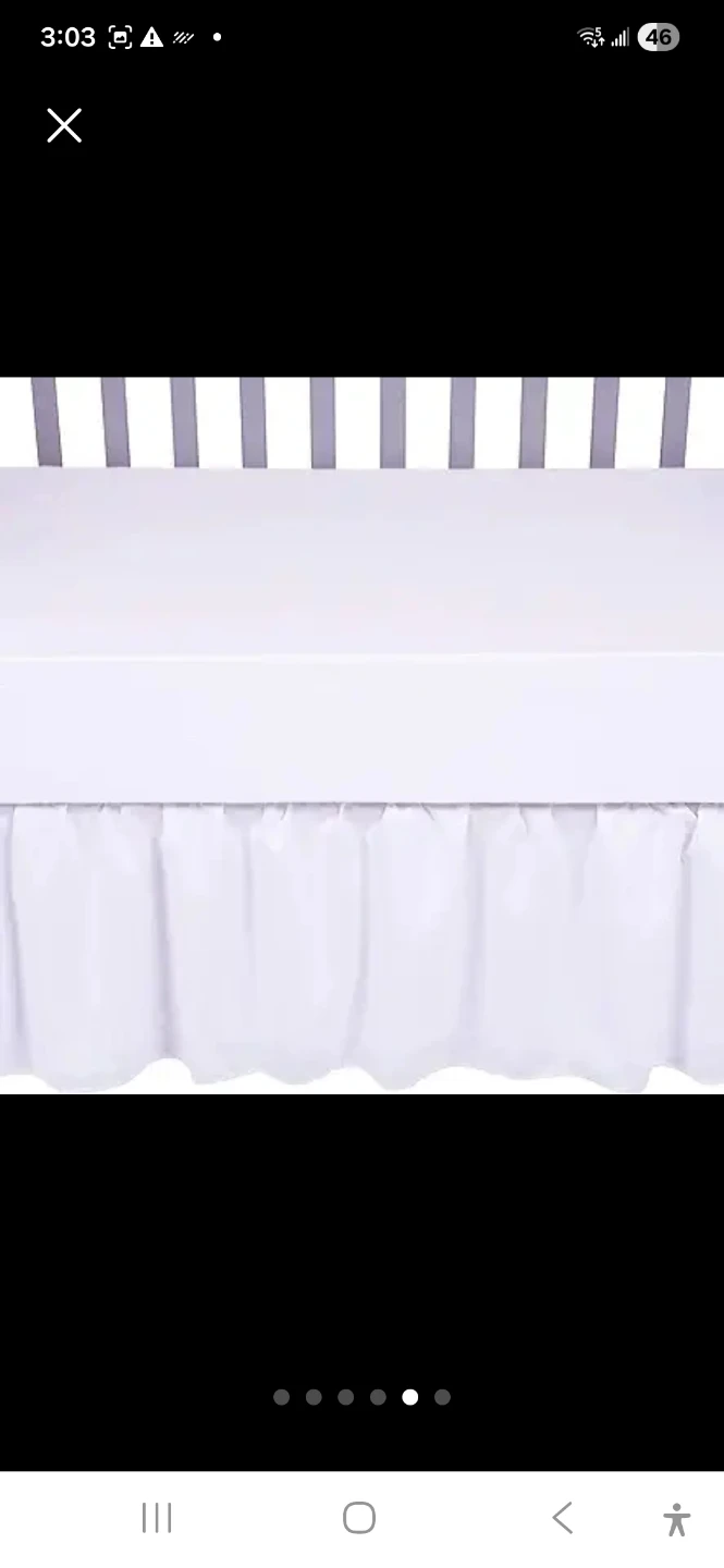 Crib with wheel and brake + edge protector + mattress (like new) - photo 5