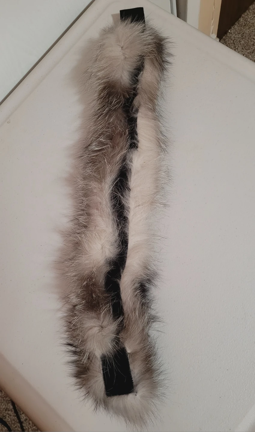 Wolf Fur Neck Warmer / Scarf - photo 4