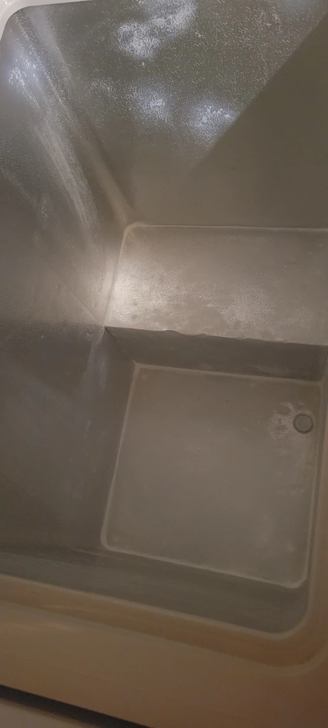 White Chest Freezer - photo 2