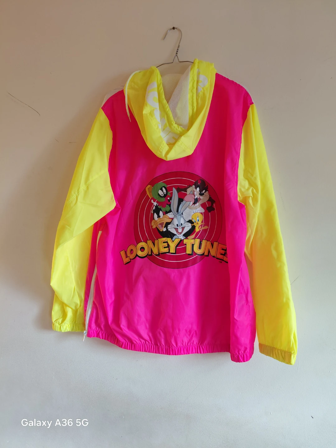 Members Only Looney Tunes Tweety Bird Jacket - photo 2