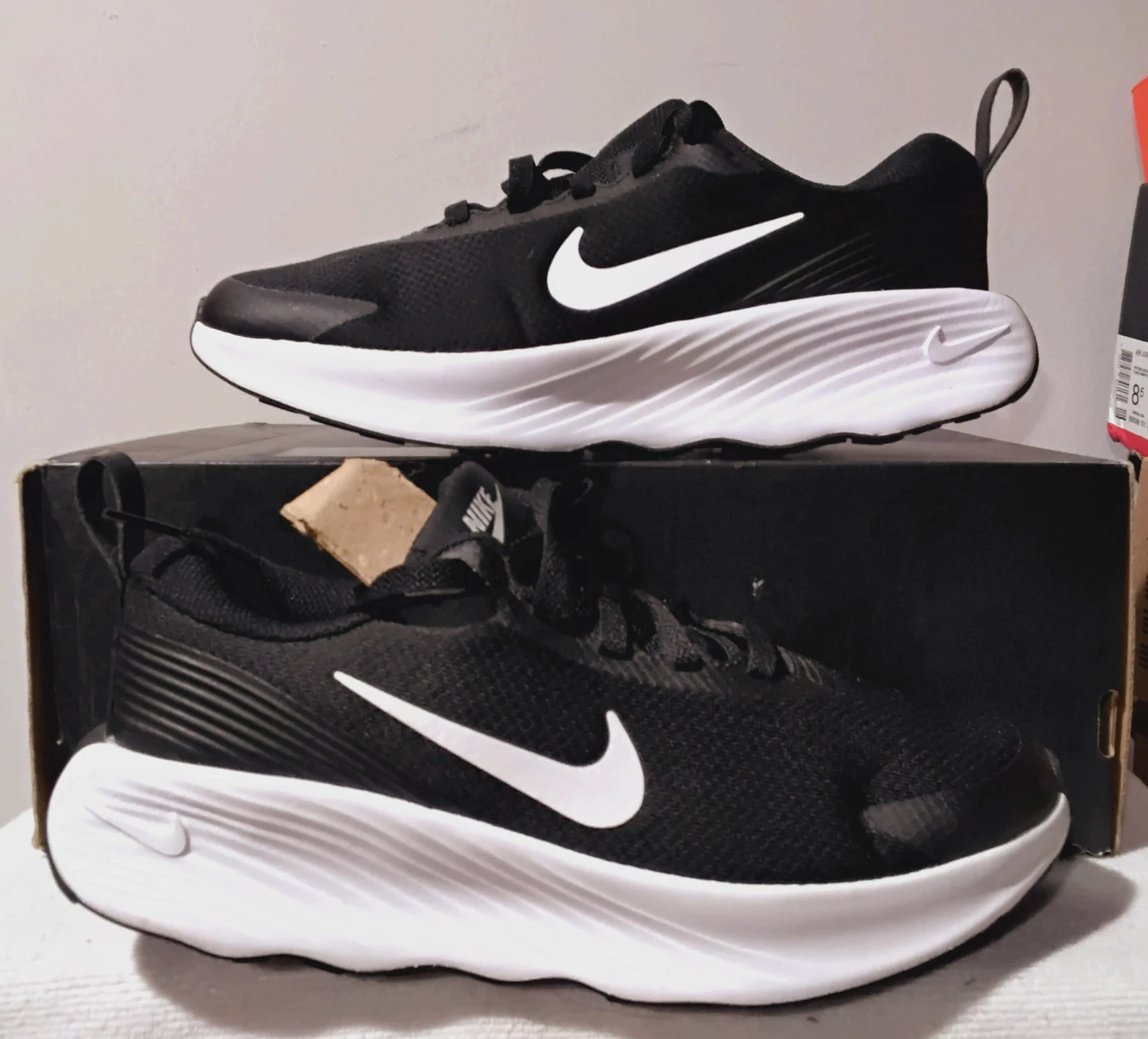 Nike Men's Running Shoes Black White - photo 2