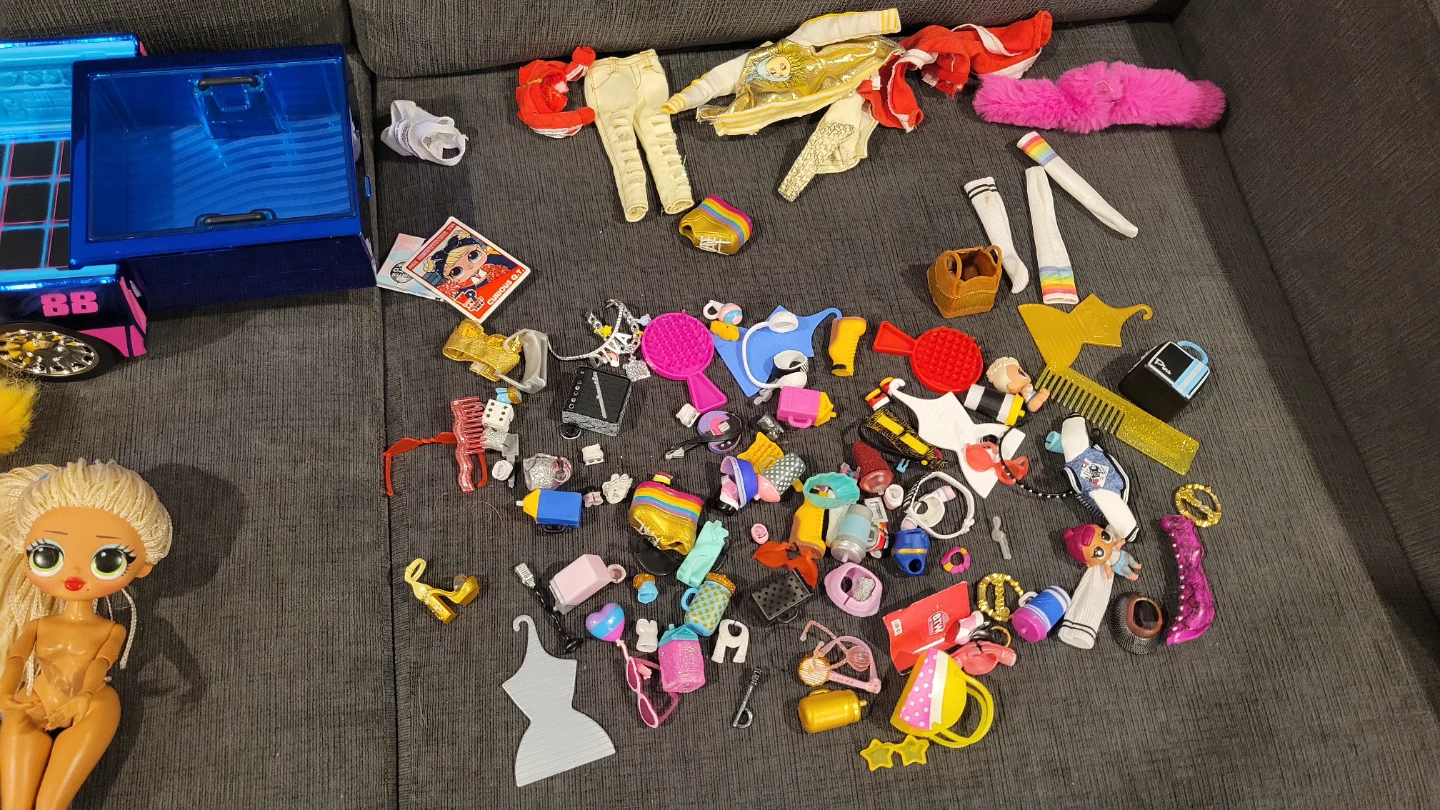 LOL Surprise Dolls, Accessories, and Car Lot - photo 5