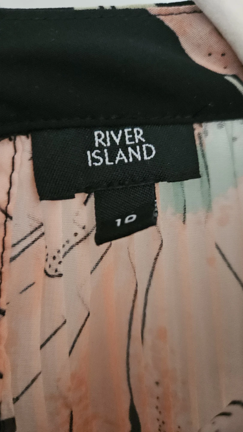 River Island Black Floral Pleated Top Canada Size 6 (UK Size 10) - photo 2