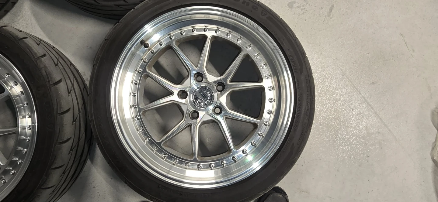 AODHAN DS08 18X8.5 5X114.3 +35 firestone indy500 245/40/18 - photo 2