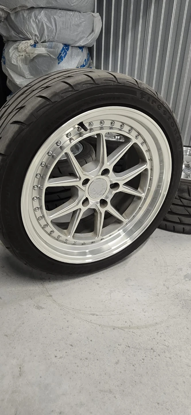AODHAN DS08 18X8.5 5X114.3 +35 firestone indy500 245/40/18 - photo 5
