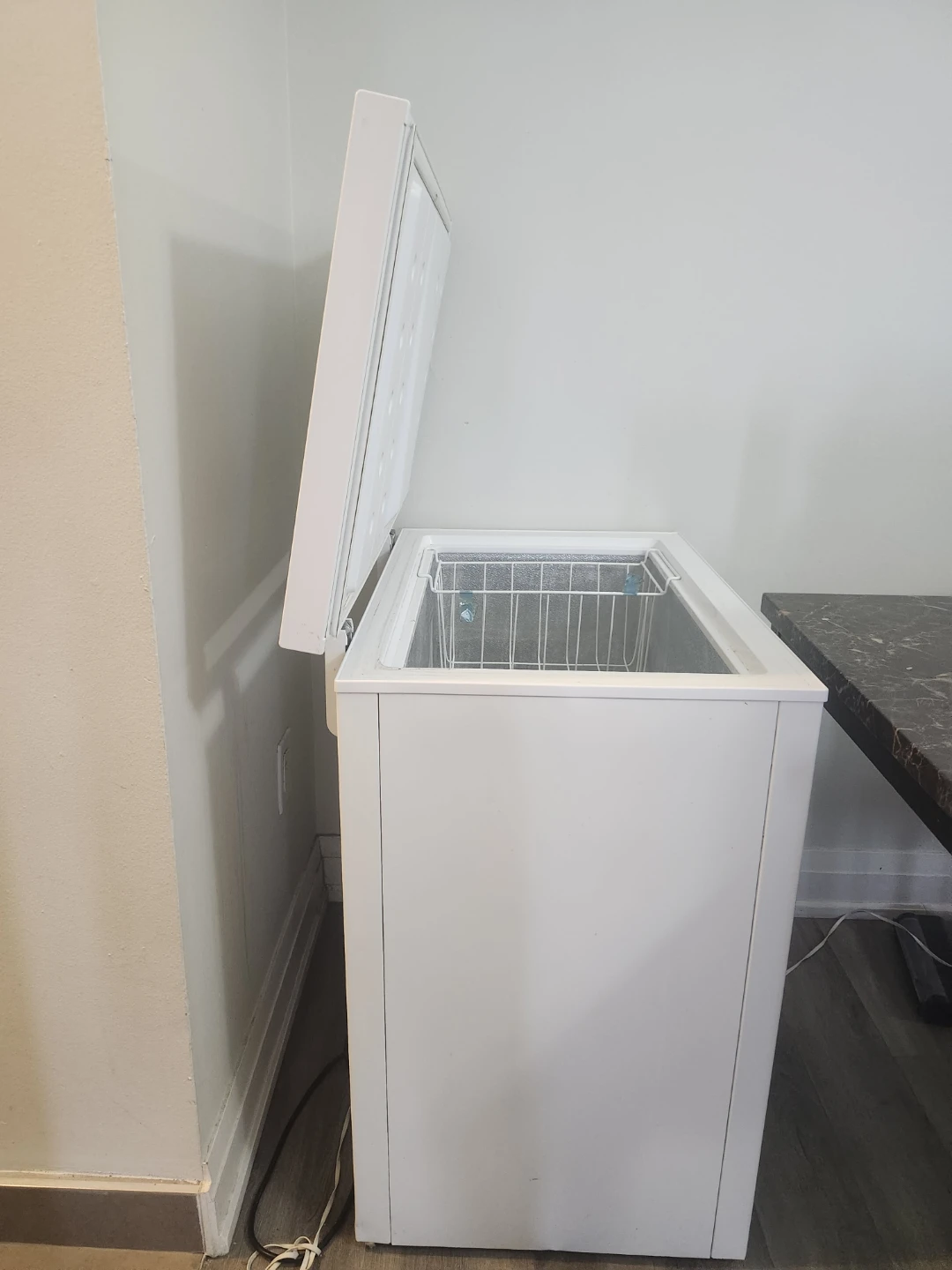 Arctic King Chest Freezer