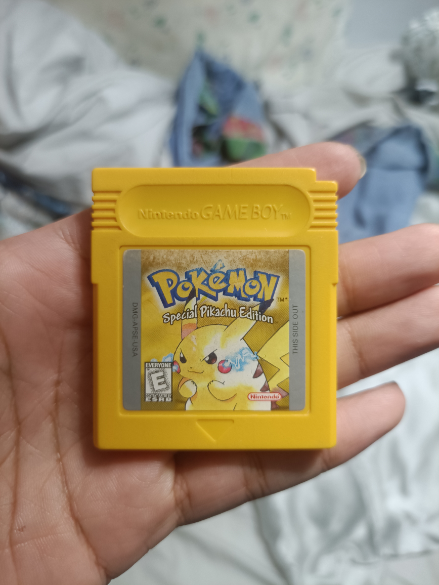pokemon yellow gameboy color original