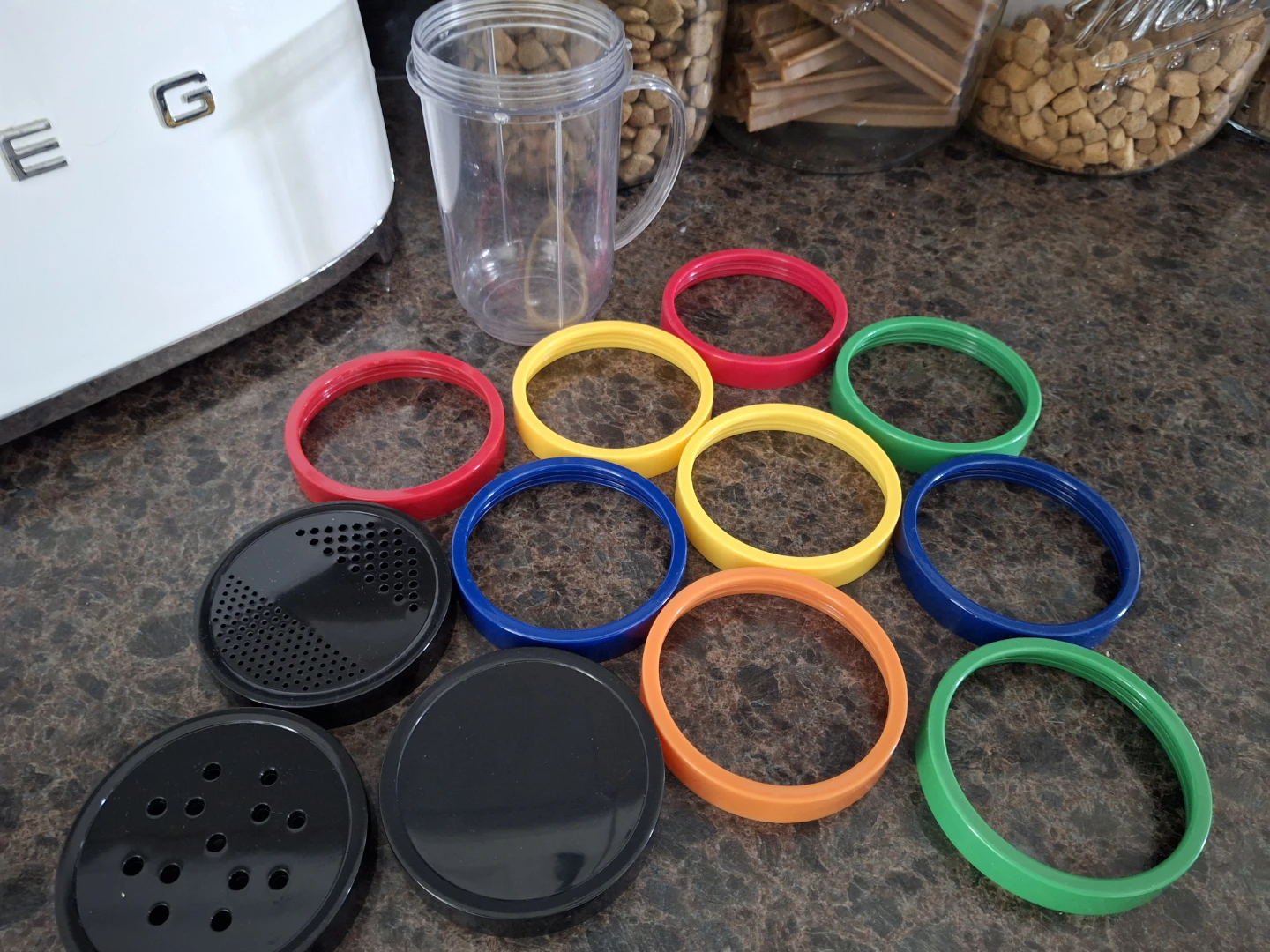 Cup with different lid options