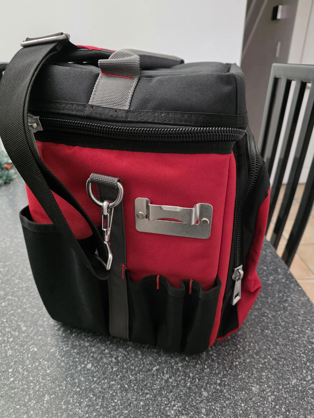 Milwaukee Red and Black Insulated Jobsite Cooler Bag - photo 2