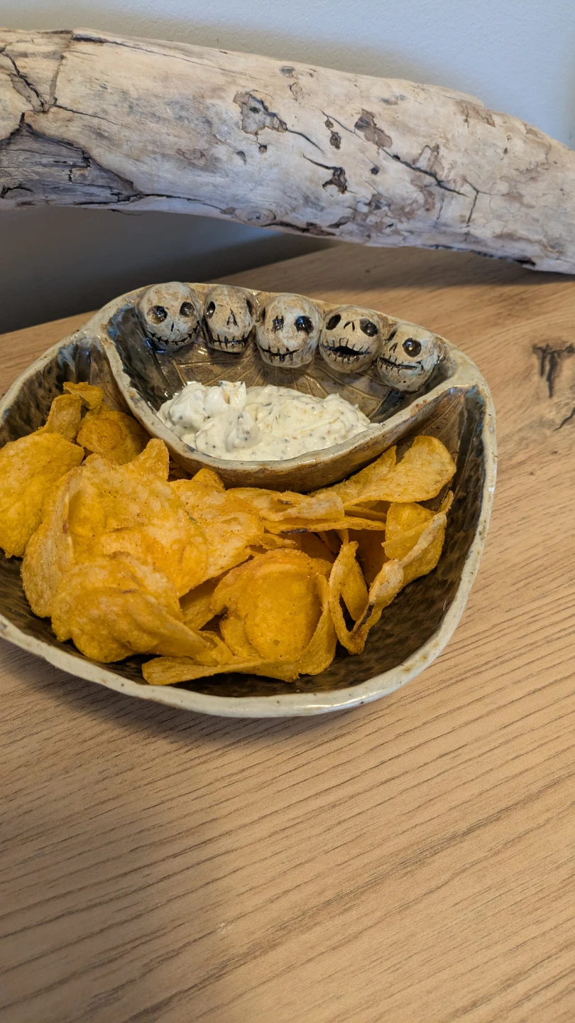 Handmade Ceramic Skull Chip and Dip Platter - photo 2