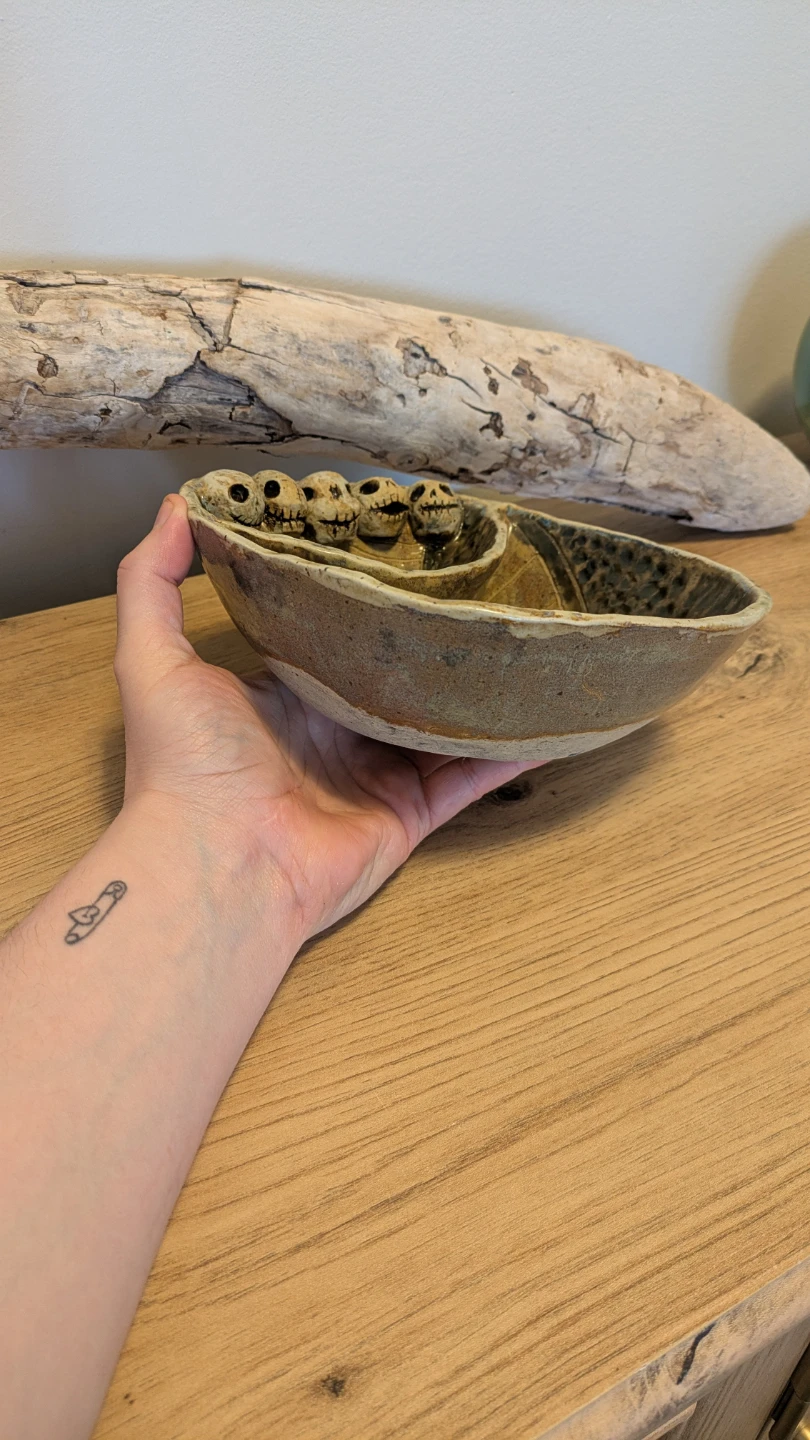 Handmade Ceramic Skull Chip and Dip Platter - photo 4