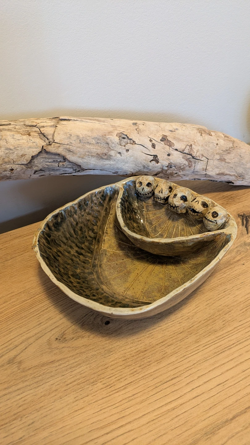 Handmade Ceramic Skull Chip and Dip Platter - photo 5